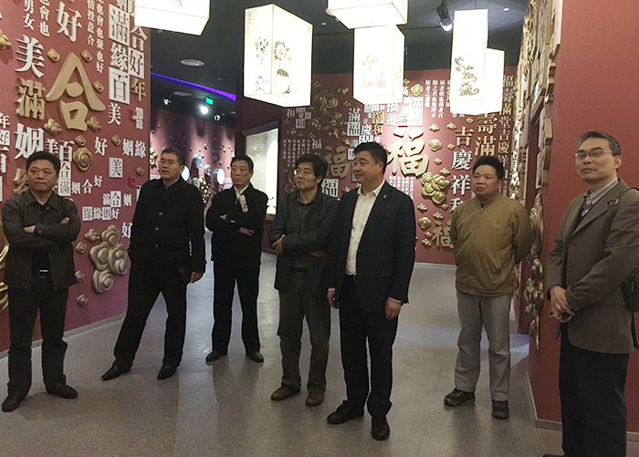 专题报道