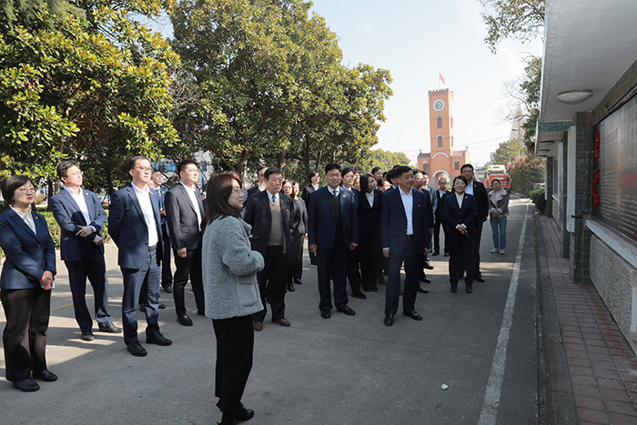 安惠科室党支部、市场党支部共建主题党日活动走进大生集团插图1 安惠科室党支部、市场党支部共建主题党日活动走进大生集团插图1